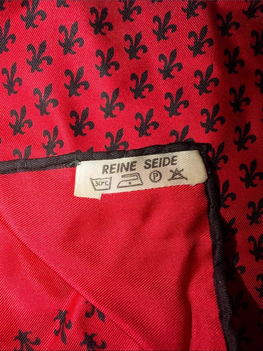 Luxury Red Silk Fleur-de-lis Motif Square Scarf 26
